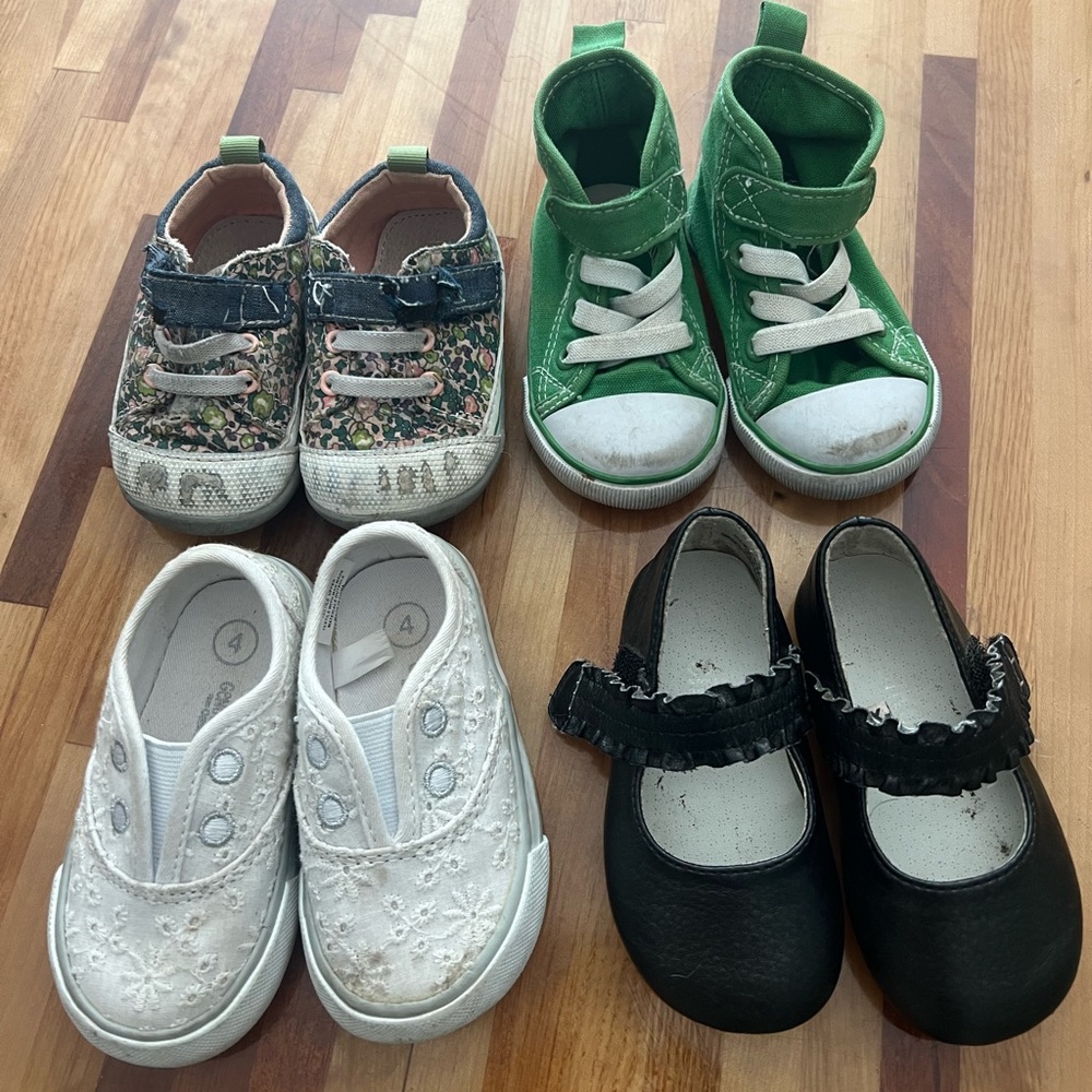 Size 4 baby girl shoes bundle / lot